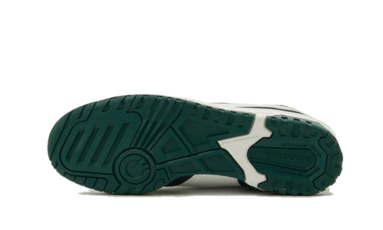 550-white-green-black-runstock