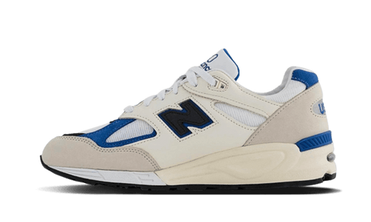 990-v2-made-in-usa-white-blue-sneakee-store