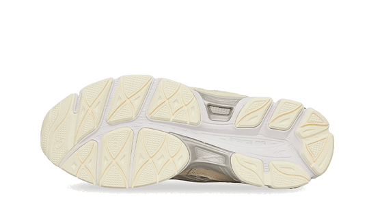 gel-nyc-white-oyster-grey-sneakee-store