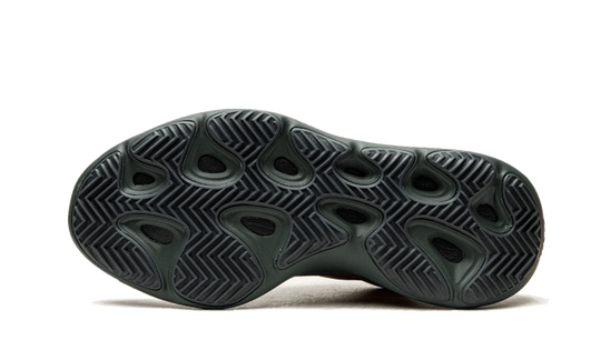 yeezy-700-v3-copper-fade-sneakee-store