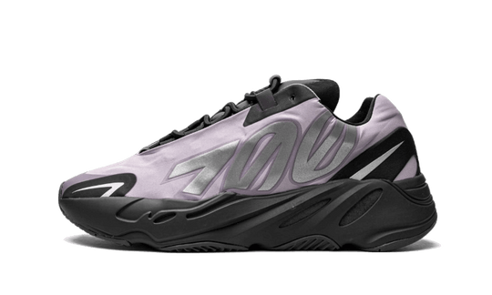yeezy-700-mnvn-geode-sneakee-store