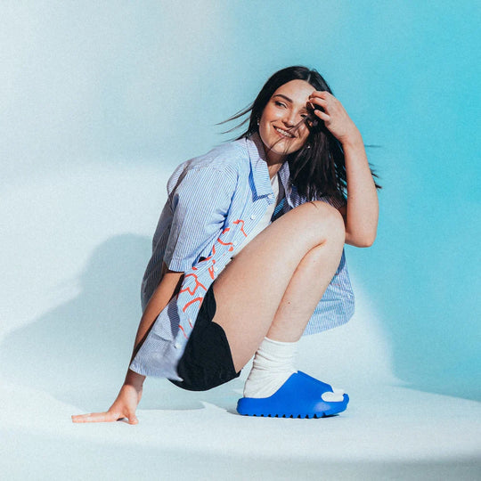 yeezy-slide-azure-sneakee-store