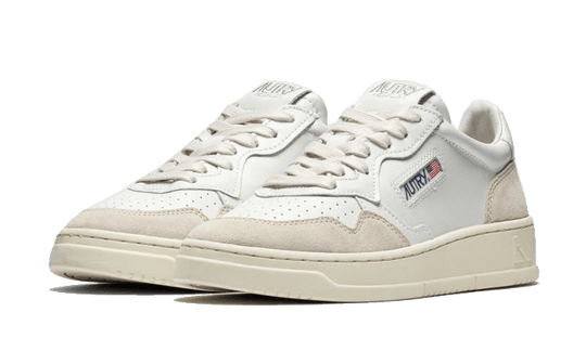 medalist-leather-suede-low-white-sneakee-store