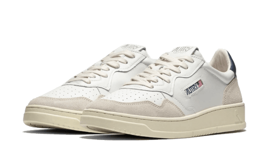 medalist-leather-suede-low-white-navy-sneakee-store