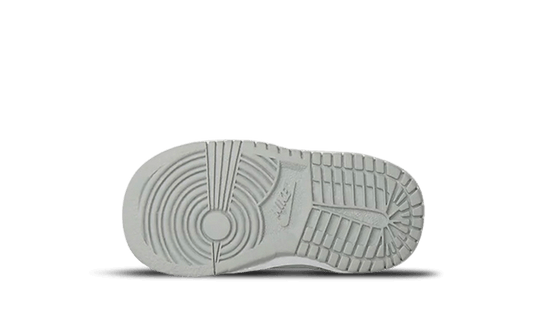 dunk-low-two-toned-grey-bb-td-sneakee-store