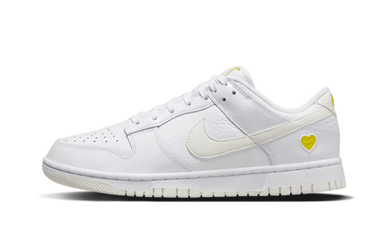dunk-low-yellow-heart-sneakee-store