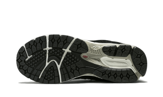 2002r-protection-pack-black-sneakee-store