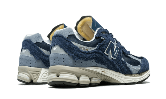 2002r-protection-pack-navy-sneakee-store