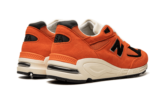 990-v2-made-in-usa-marigold-sneakee-store