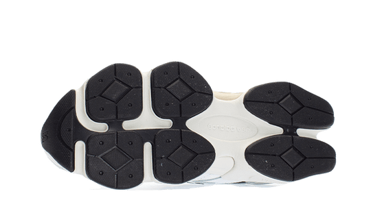 9060-white-navy-sneakee-store