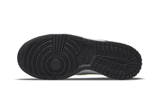 dunk-low-signal-blue-lemon-twist-sneakee-store