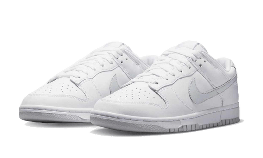 dunk-low-retro-white-pure-platinum-runstock