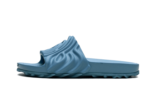 pollex-salehe-bembury-slide-tashmoo-blue-sneakee-store