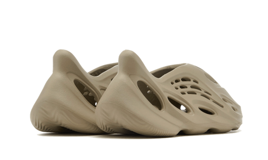yeezy-foam-rnnr-stone-salt-sneakee-store