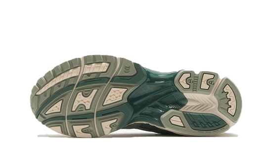 gel-kayano-14-olive-grey-sneakee-store