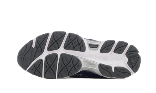 gel-nyc-yankees-sneakee-store