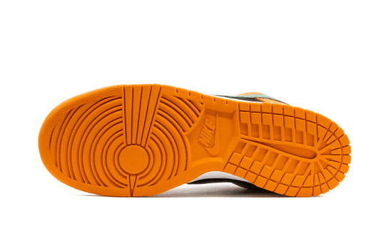 dunk-low-ceramic-2020-runstock