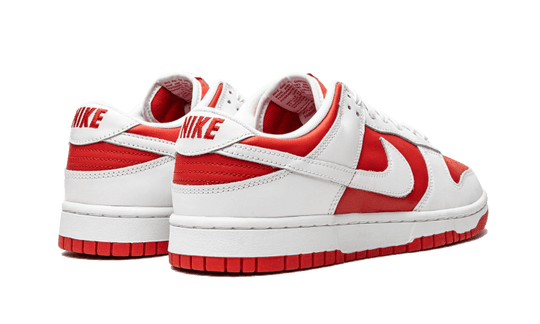 dunk-low-championship-red-sneakee-store