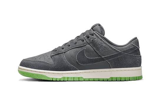 dunk-low-swoosh-shadow-iron-grey-runstock