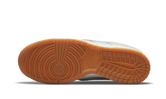 dunk-low-scrap-sea-glass-sneakee-store