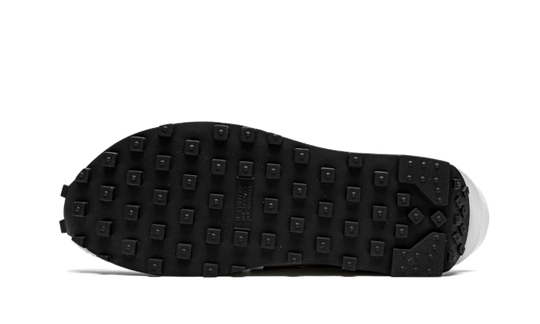 ld-waffle-sacai-fragment-wolf-grey-runstock