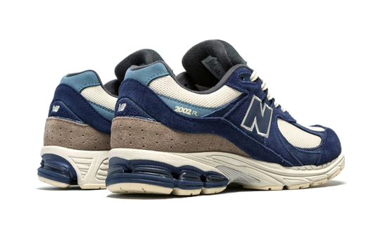 2002r-navy-cream-sneakee-store