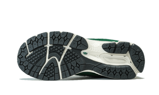 2002r-suede-pack-forest-green-sneakee-store