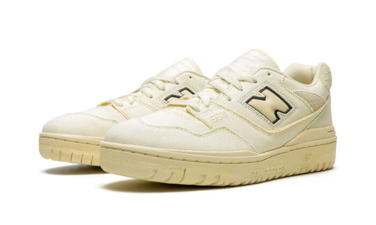550-joe-freshgoods-conversations-amongst-us-sneakee-store