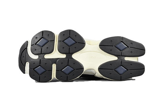 9060-navy-white-sneakee-store