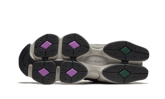 9060-nightwatch-sneakee-store