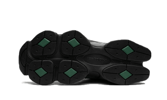 9060-team-forest-green-sneakee-store