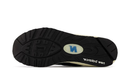 990-v2-miusa-teddy-santis-navy-castlerock-sneakee-store