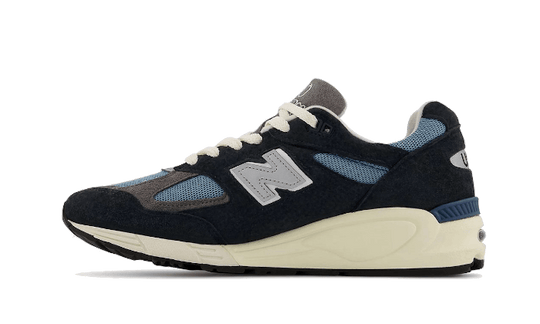 990-v2-miusa-teddy-santis-navy-castlerock-sneakee-store