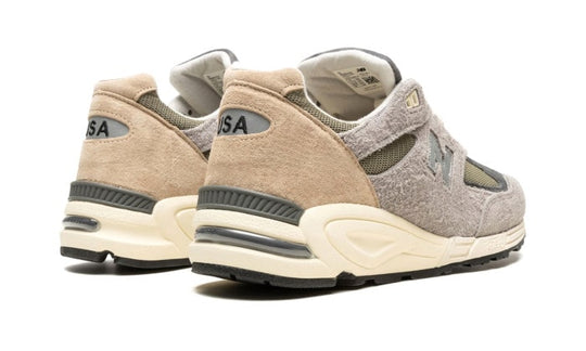 990-v2-teddy-santis-made-in-usa-marblehead-sneakee-store