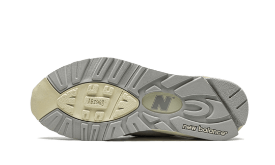 990v2-made-in-usa-teddy-santis-sea-salt-sneakee-store