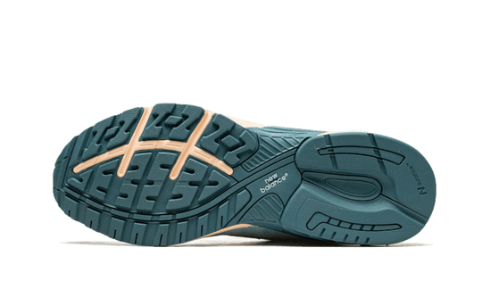 993-made-in-usa-joe-freshgoods-arctic-blue-sneakee-store