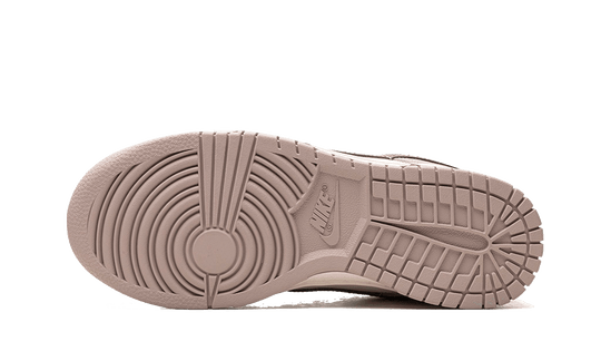 dunk-low-diffused-taupe-sneakee-store