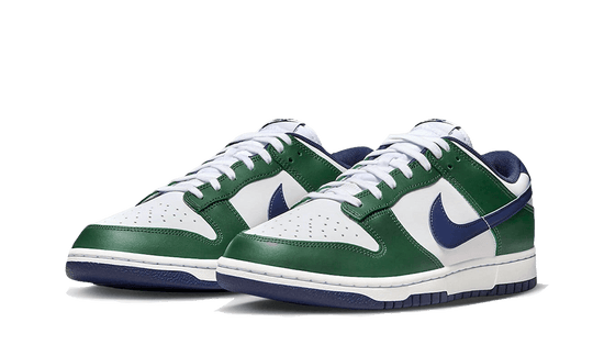 dunk-low-fir-midnight-navy-sneakee-store