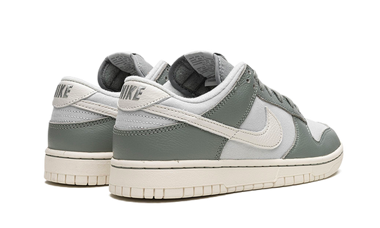 dunk-low-mica-green-sneakee-store