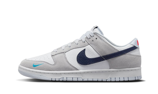 dunk-low-mini-swoosh-midnight-navy-sneakee-store