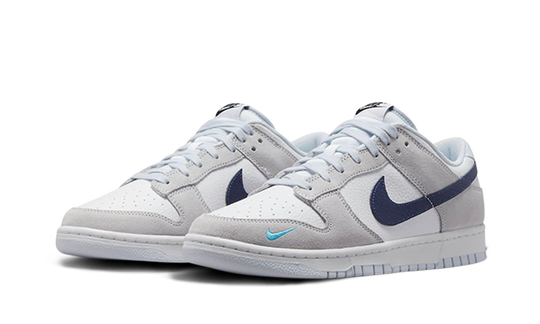 dunk-low-mini-swoosh-midnight-navy-sneakee-store