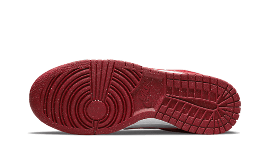 dunk-low-next-nature-gym-red-sneakee-store