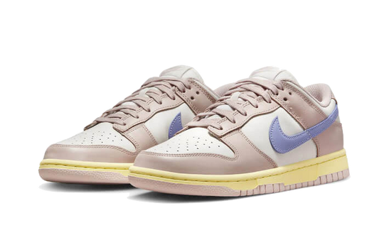 dunk-low-pink-oxford-white-sneakee-store