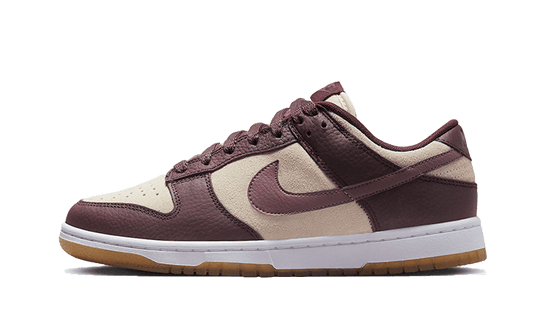 dunk-low-plum-eclipse-sneakee-store