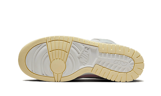 dunk-low-remastered-mint-foam-sneakee-store