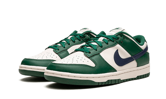 dunk-low-retro-gorge-green-midnight-navy-sneakee-store