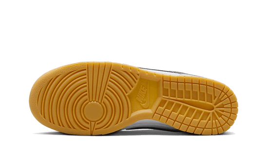 dunk-low-smoke-grey-gum-3m-swoosh-sneakee-store