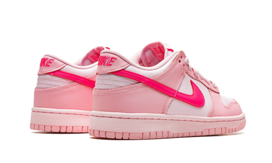 dunk-low-triple-pink-barbie-runstock