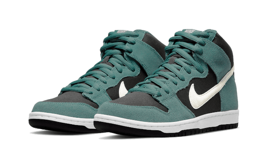 nike-sb-dunk-high-green-suede-sneakee-store