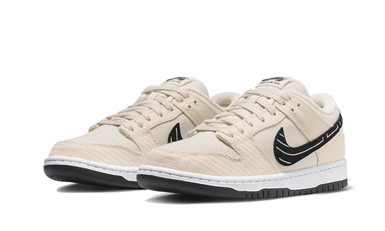 sb-dunk-low-albino--preto-sneakee-store
